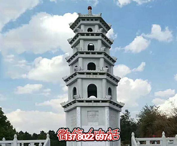 精美多層大理石寶塔，見(jiàn)證古老寺院的美麗景觀