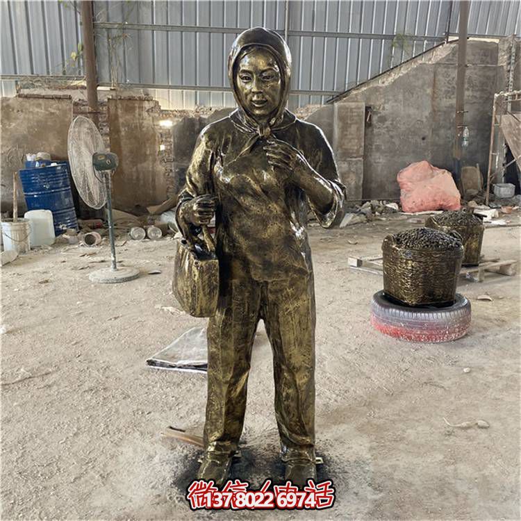 玻璃鋼仿銅人物雕塑，美化園林景區
