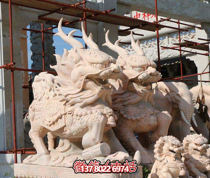 晚霞紅石雕浮雕神獸戶(hù)外園林麒麟雕塑 晚霞紅石雕浮雕神獸戶(hù)外園林麒麟雕塑